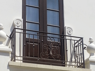 balcony rails