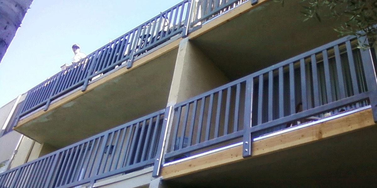 Railing Contractors in Los Angeles, CA