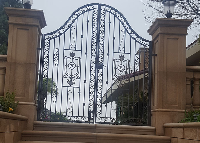 driveway gates