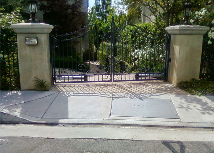 driveway gates